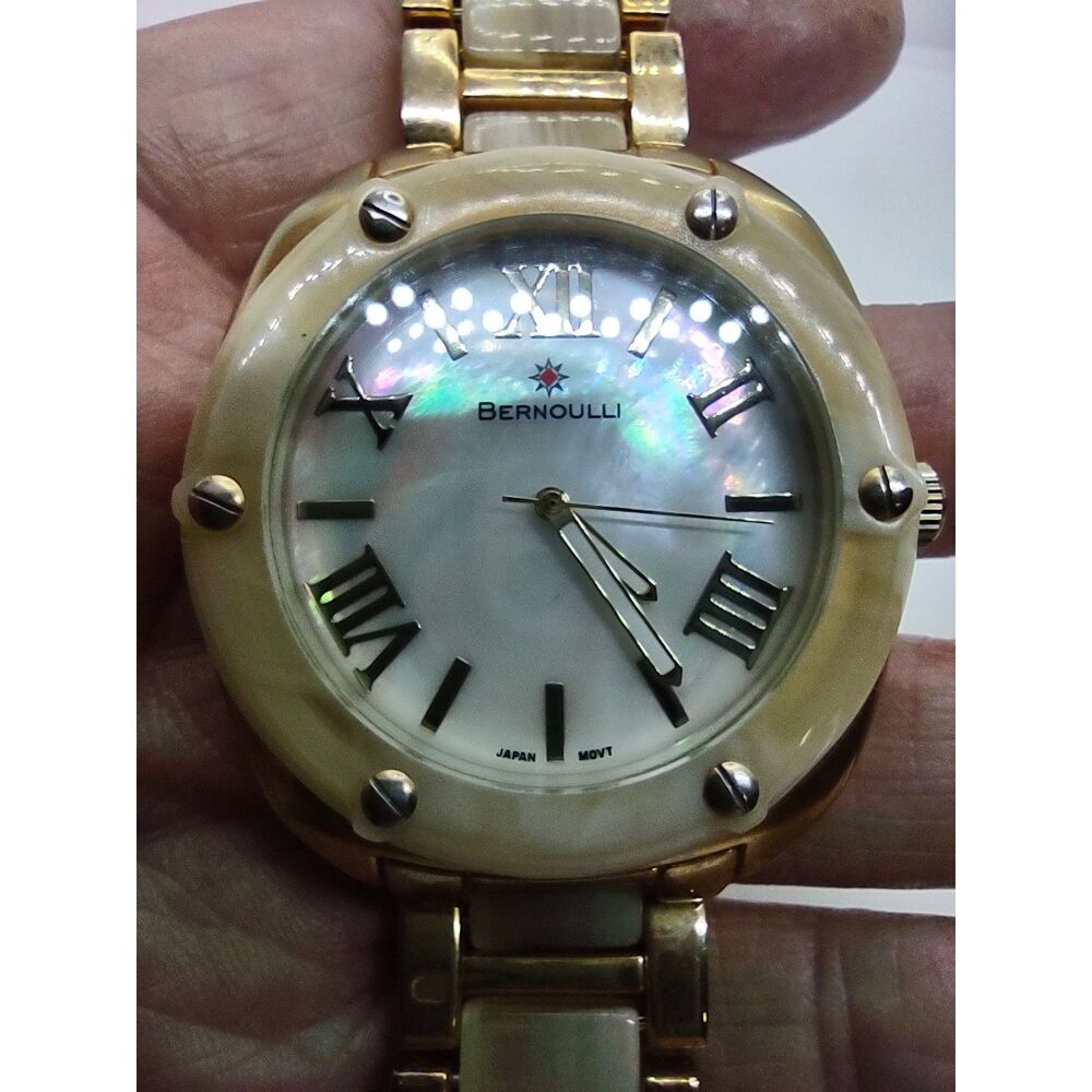 Bernoulli Ladies Mother of Pearl Watch No #9360